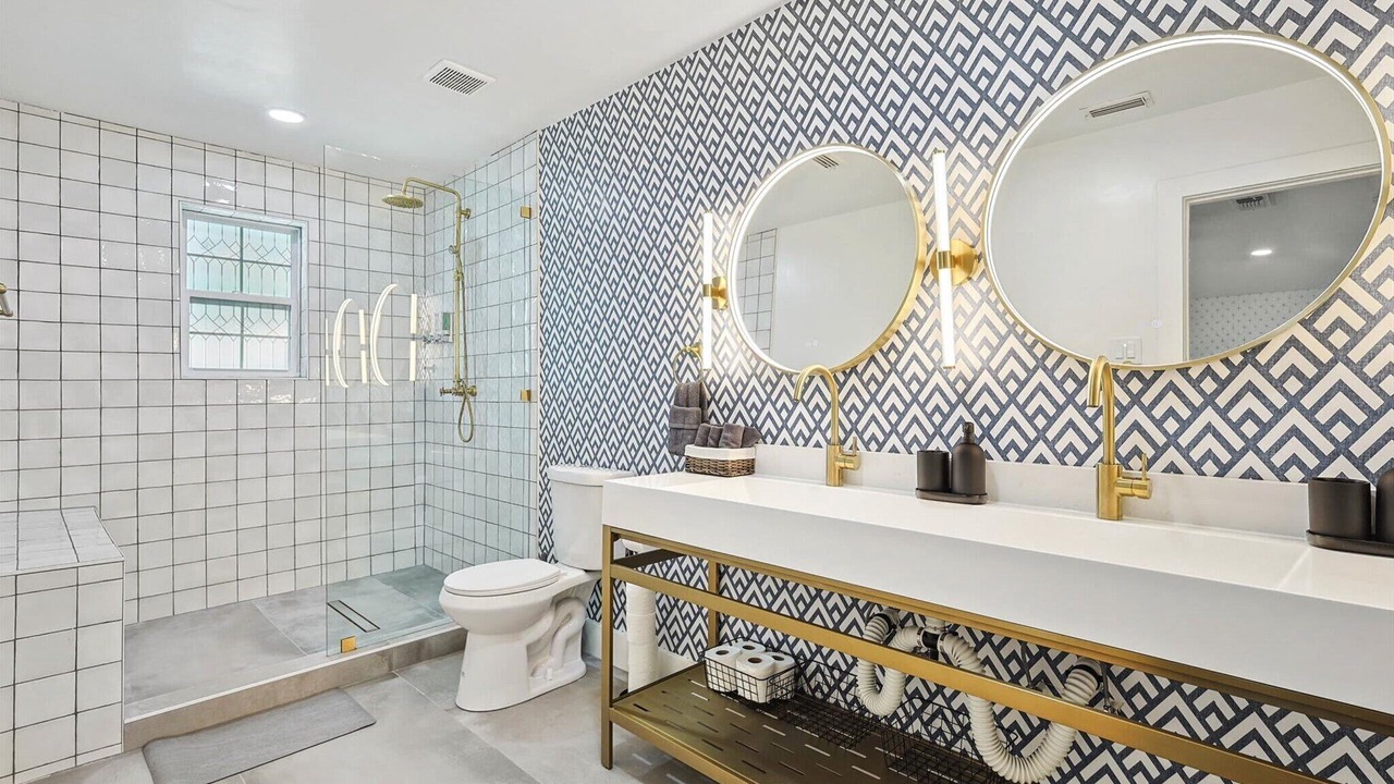 Photo of Bathroom in DeSoto