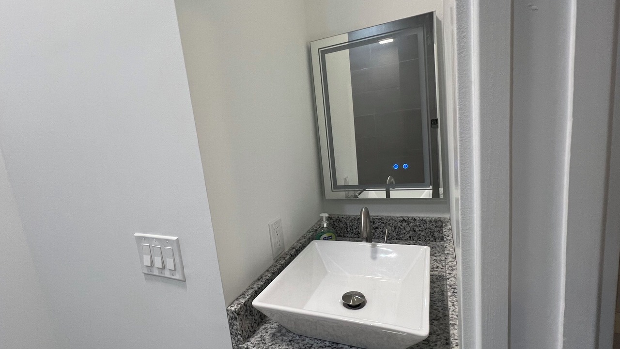 Photo of Bathroom in Jefferson Park