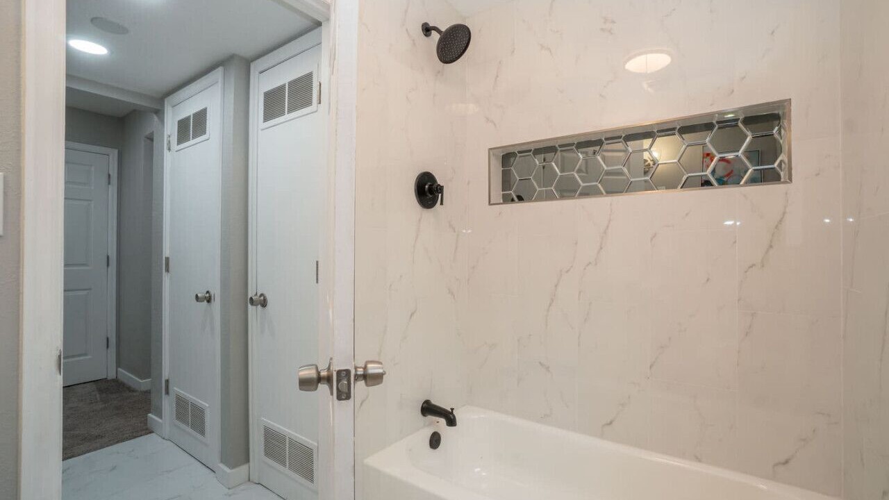 Photo of Bathroom in Allendale Area