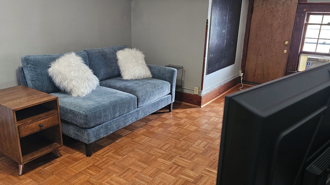 Photo of Livingroom in Dundee-Happy Hollow Historic District