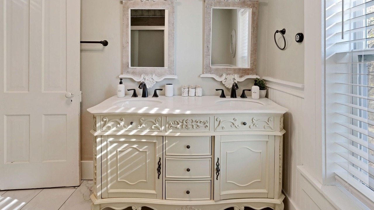 Photo of Bathroom in Buchanan