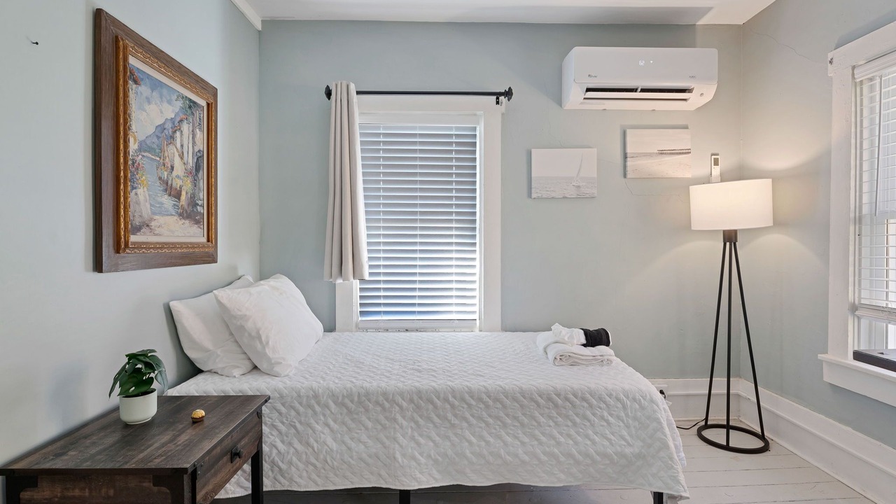 Photo of Bedroom in Buchanan