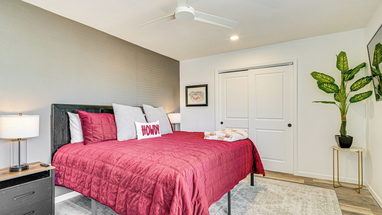 Photo of Bedroom in College Station