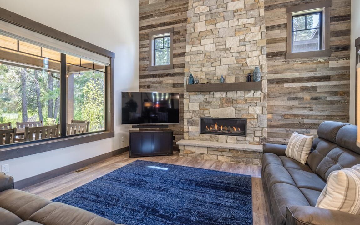 Photo of Livingroom in Roslyn