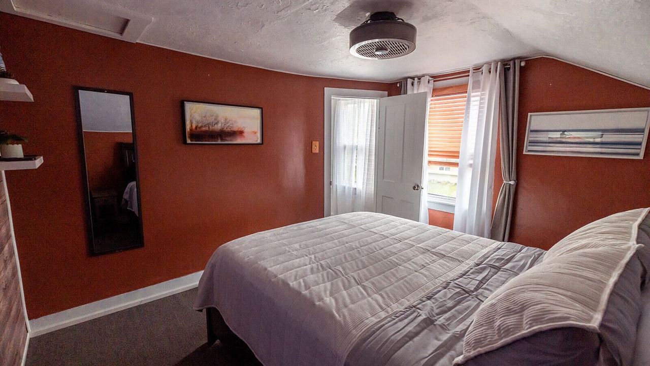 Photo of Bedroom in Downtown