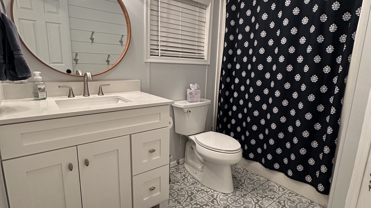 Photo of Bathroom in Assateague Pointe