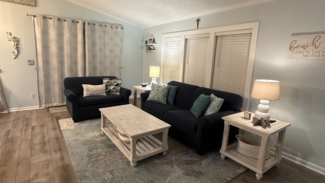 Photo of Livingroom in Assateague Pointe