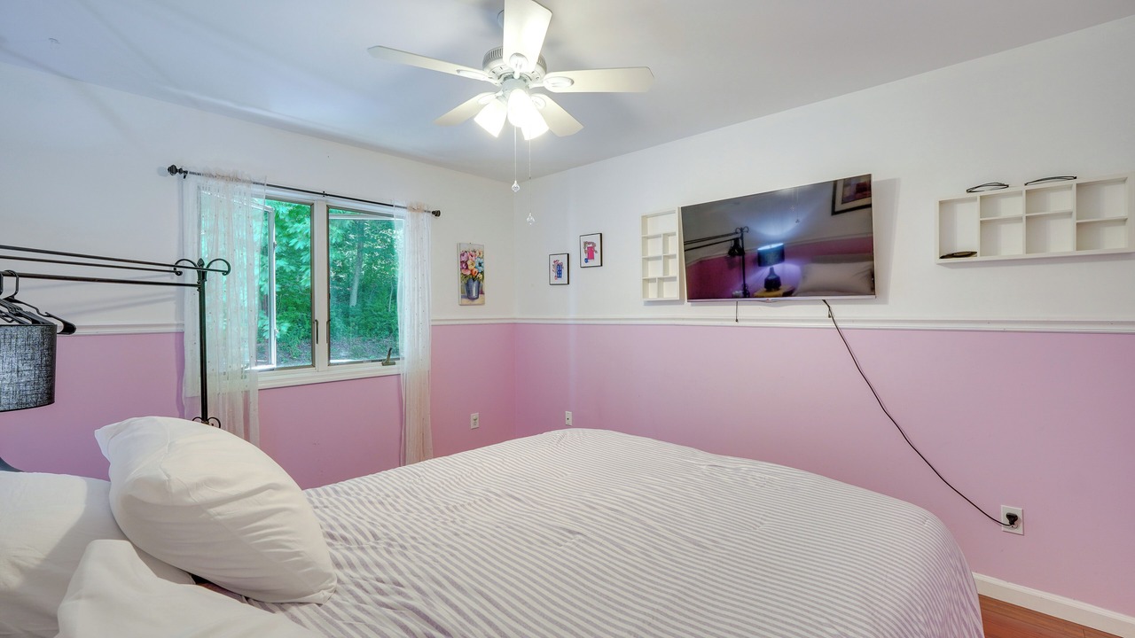 Photo of Bedroom in East Stroudsburg