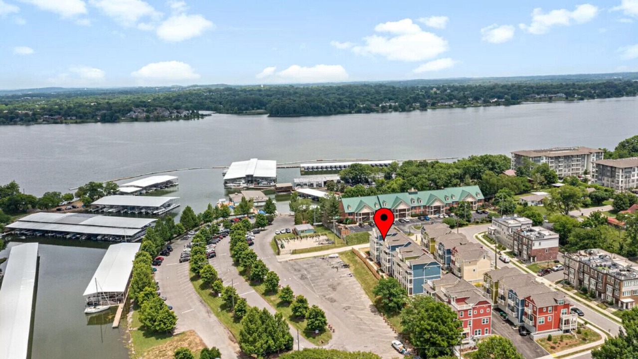 Photo of Others in Old Hickory