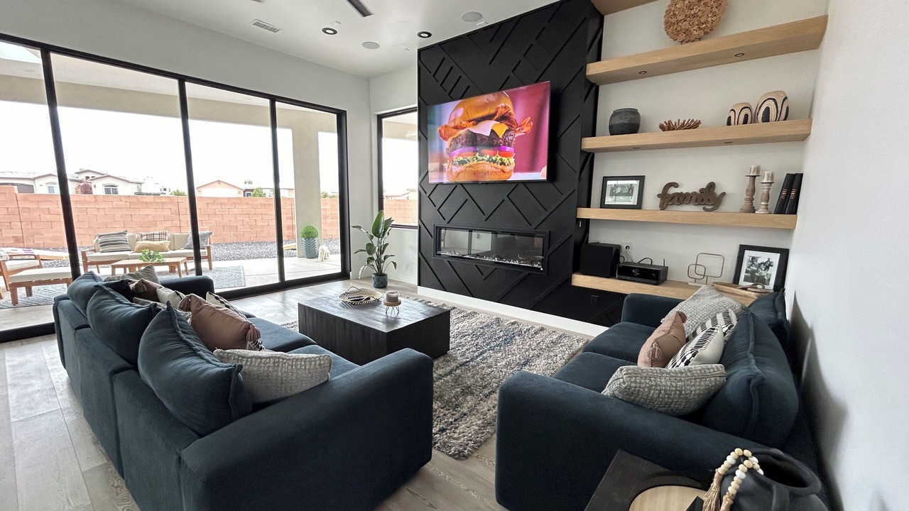 Photo of Livingroom in Westside