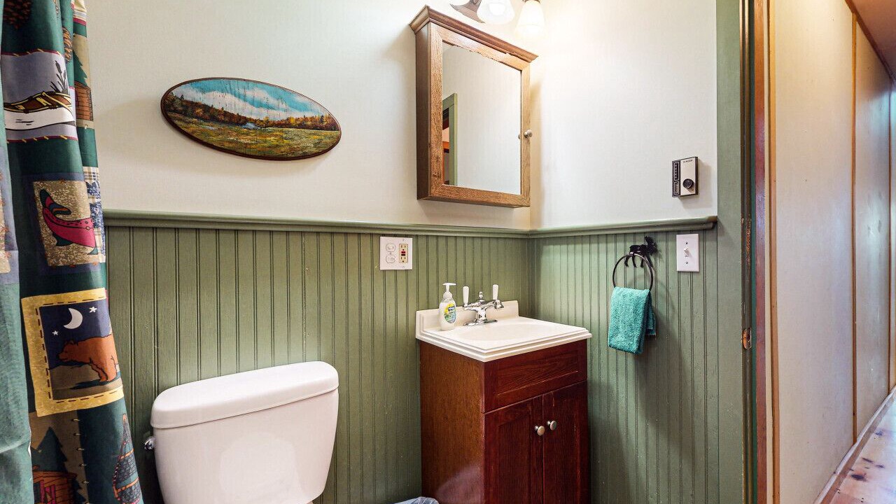 Photo of Bathroom in Beaver Cove