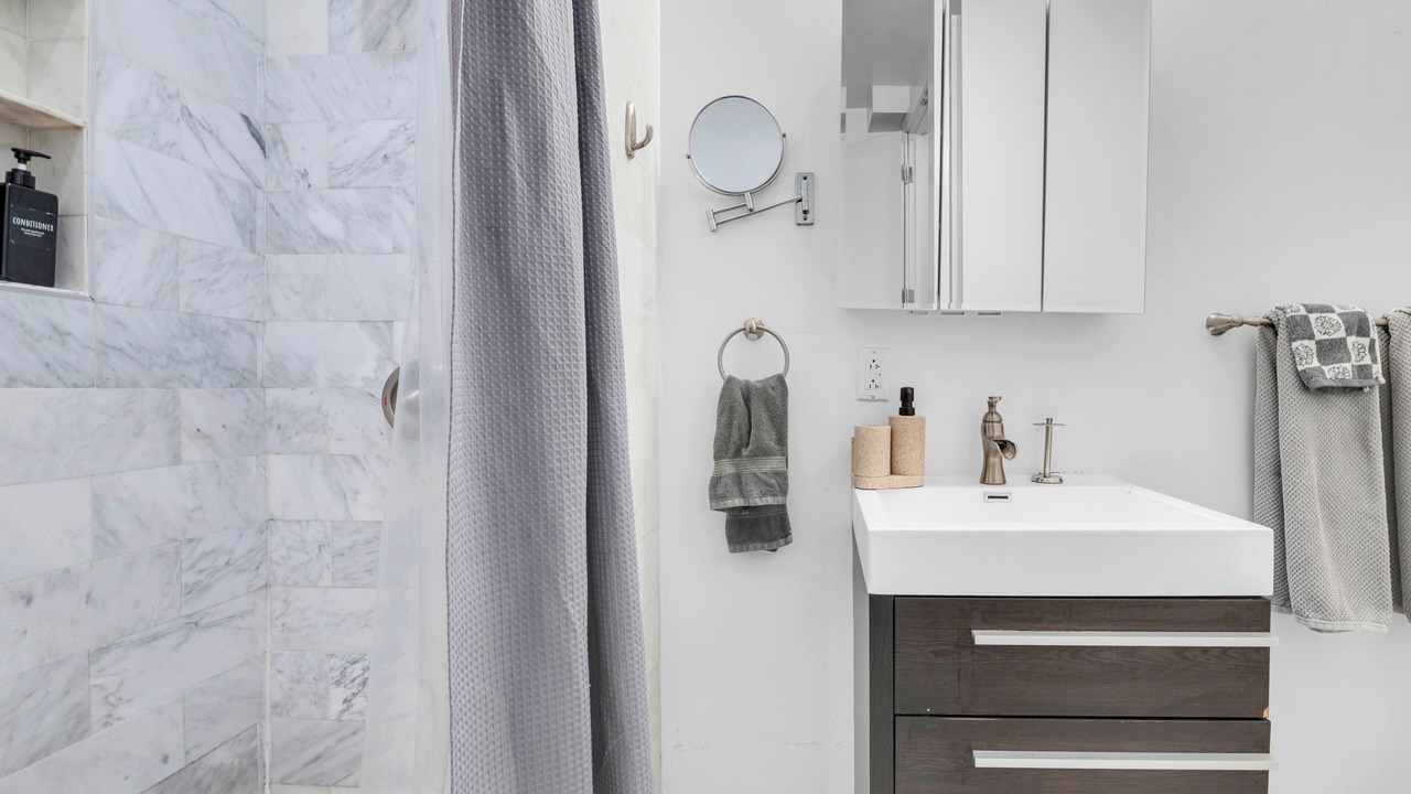 Photo of Bathroom in Rose Hill