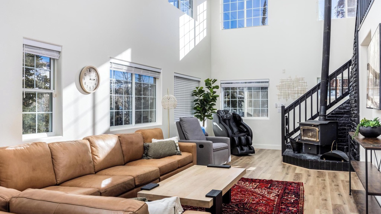 Photo of Livingroom in Brian Head