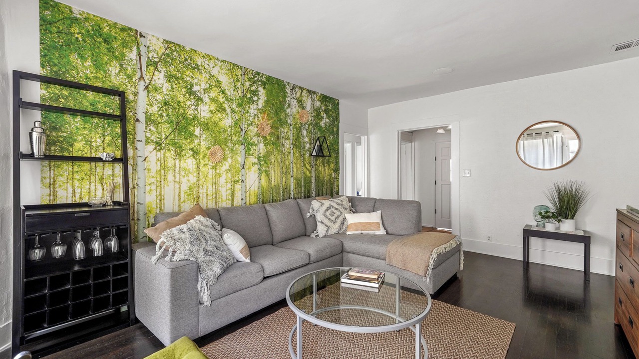 Photo of Livingroom in Hollywood