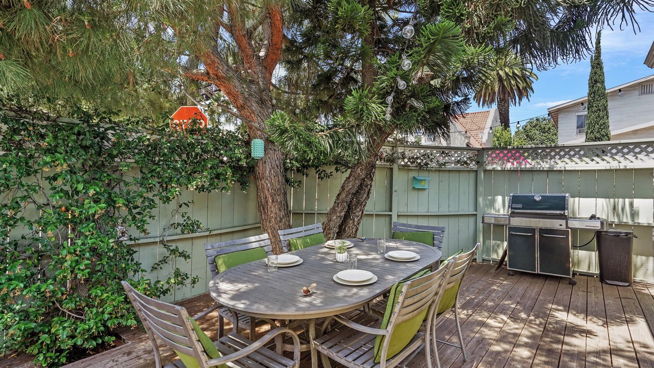 Photo of Outdoor in Hollywood