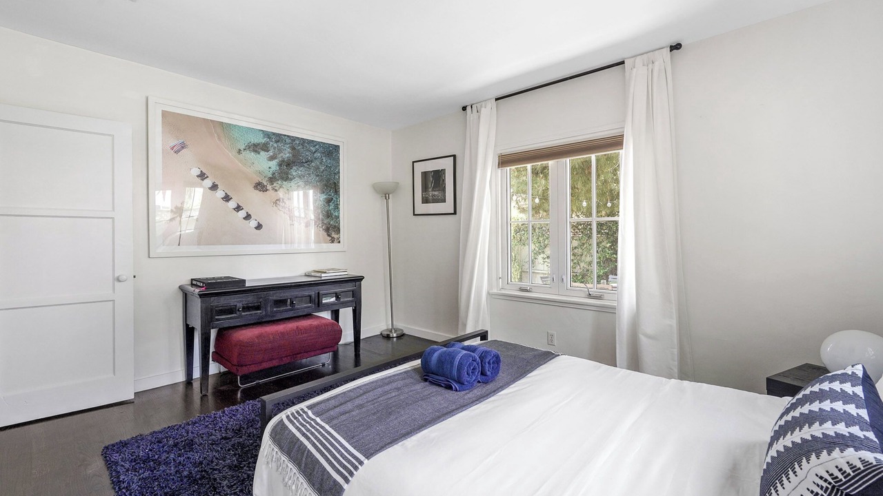 Photo of Bedroom in Hollywood