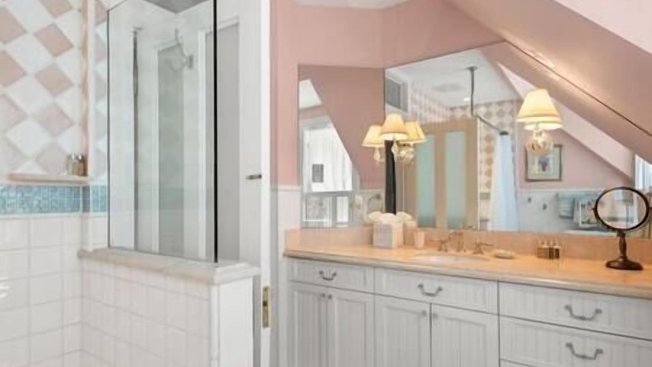 Photo of Bathroom in West End