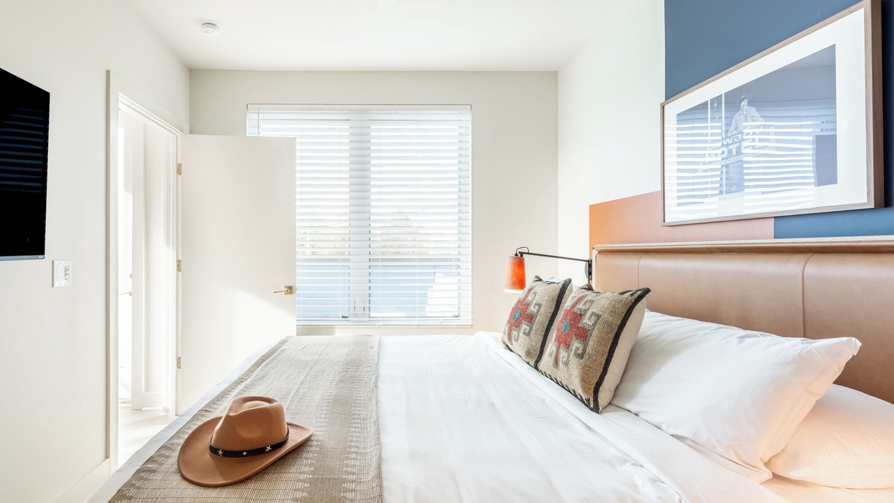 Photo of Bedroom in Five Points
