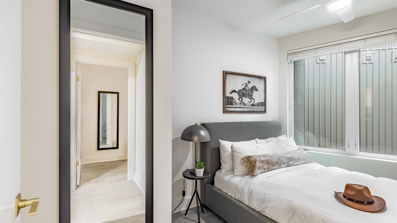 Photo of Bedroom in Five Points