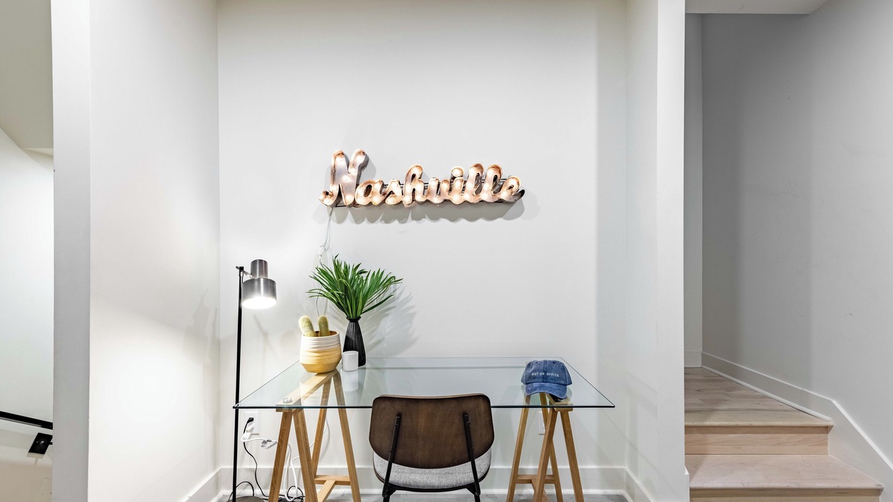 Photo of Livingroom in Five Points