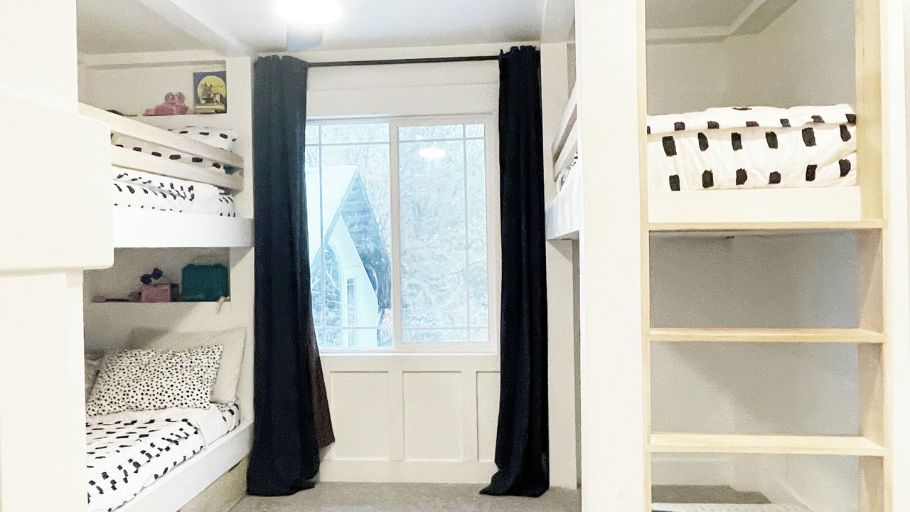 Photo of Bedroom in Mapleton