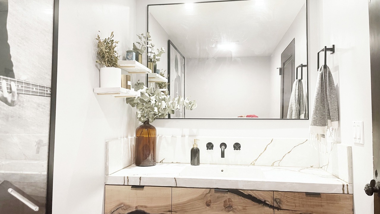 Photo of Bathroom in Mapleton