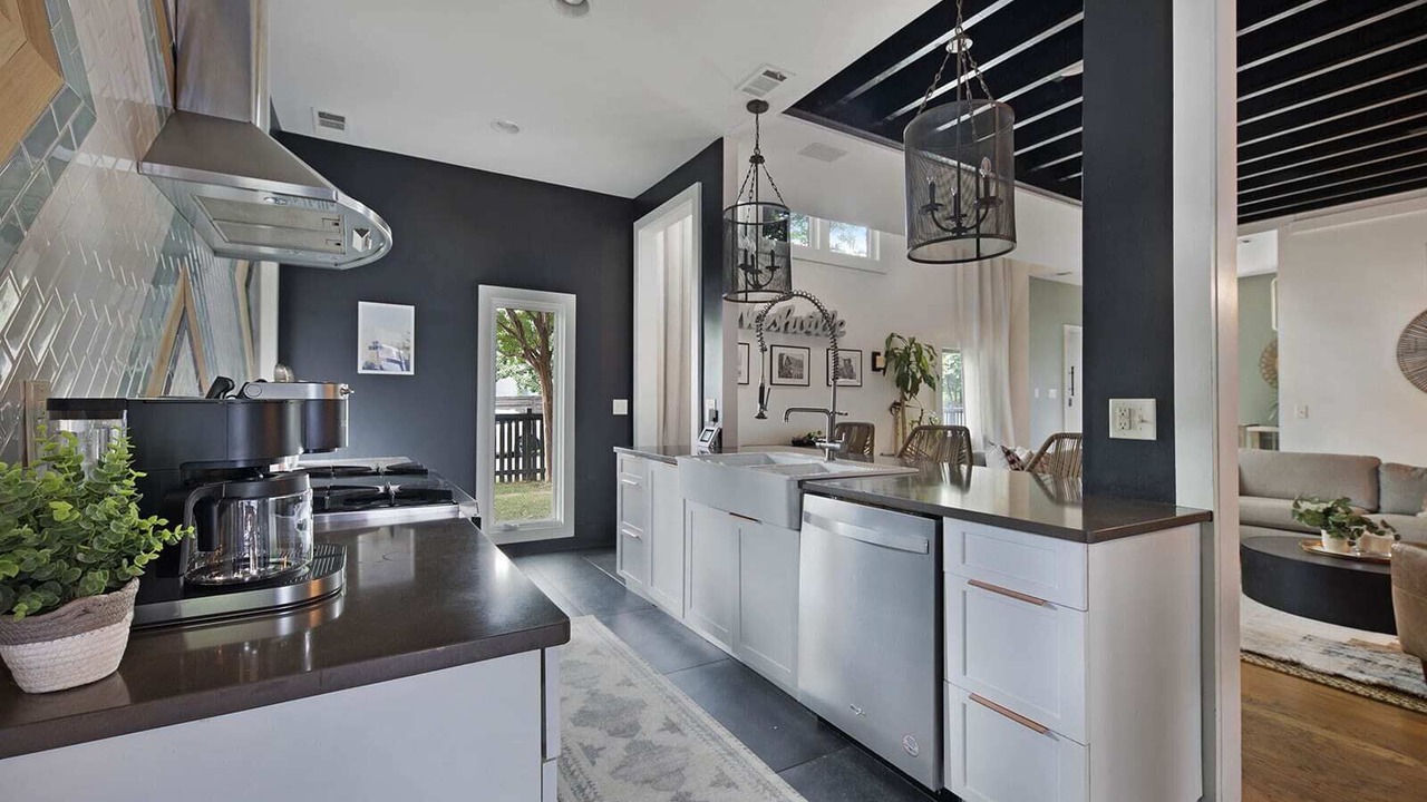 Photo of Kitchen in 12 South
