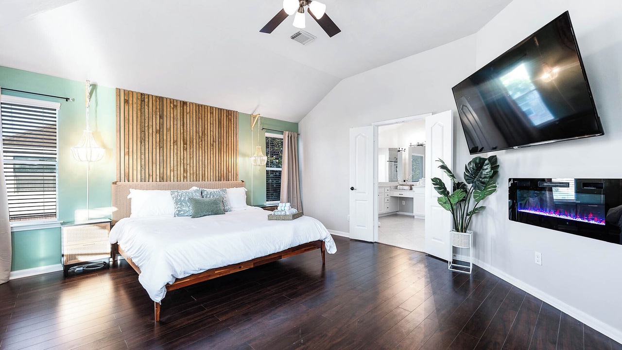 Photo of Bedroom in Pearland