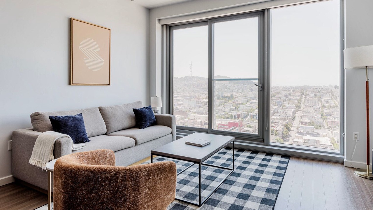 Photo of Livingroom in Civic Center