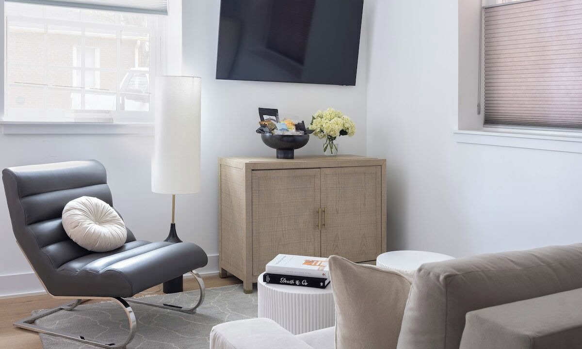 Photo of Bedroom in Wesley Heights