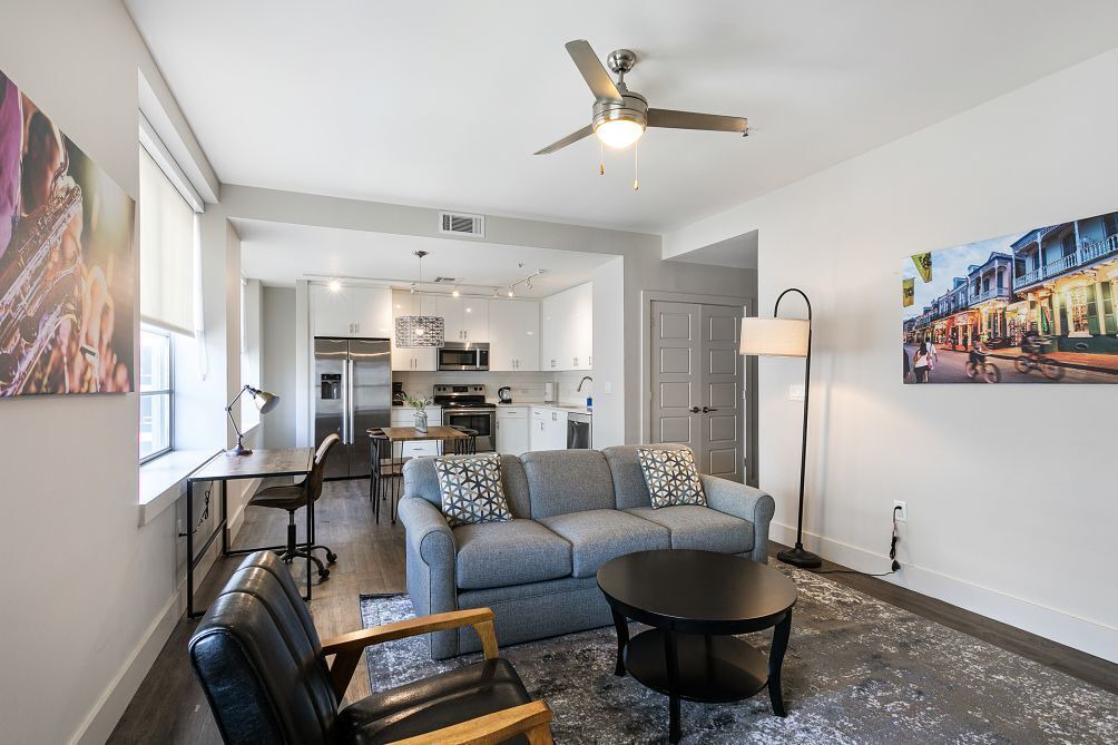 Photo of Livingroom in French Quarter