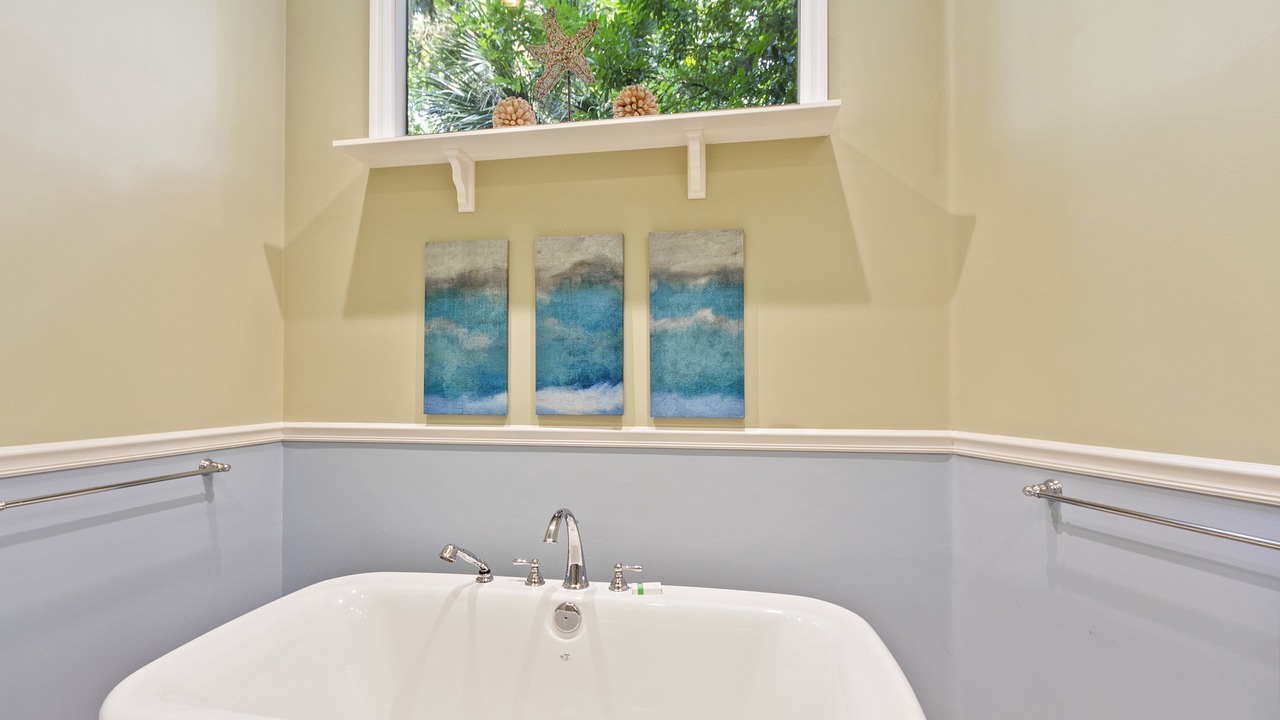 Photo of Bathroom in Lawton Woods