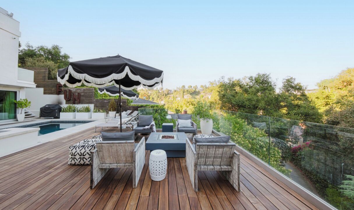 Photo of Patio Balcony in Hollywood Hills West