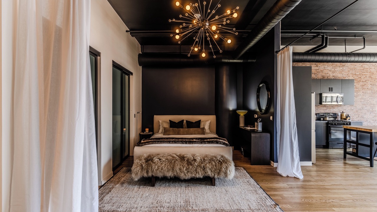 Photo of Bedroom in Hollywood