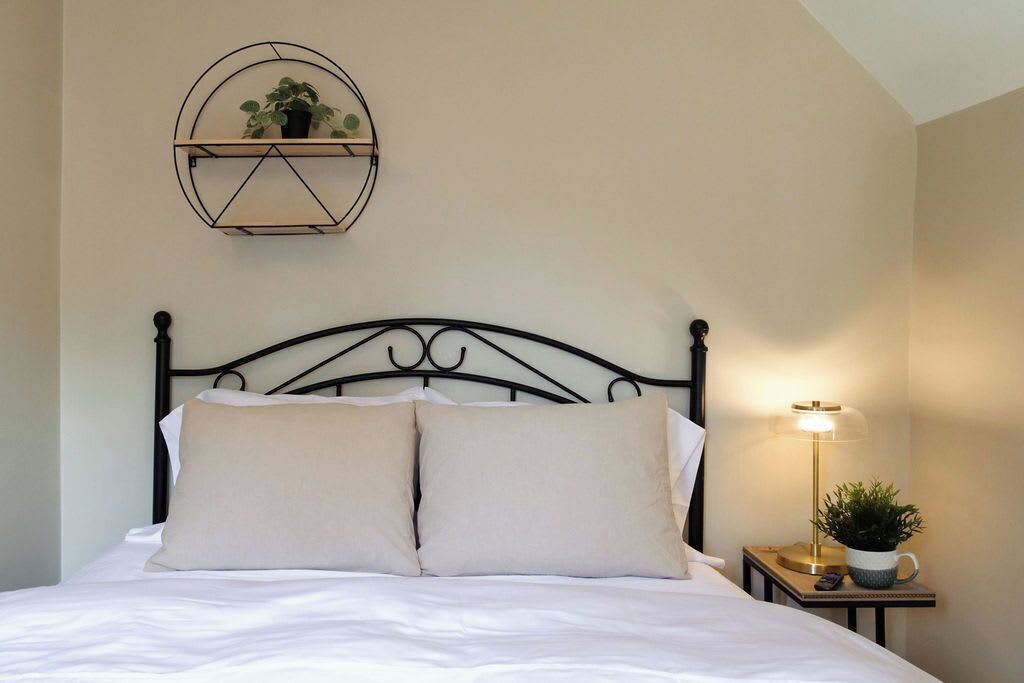 Photo of Bedroom in Cleveland