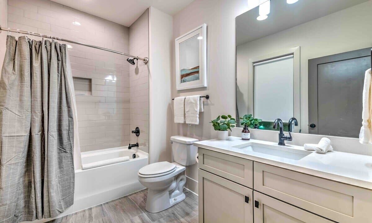 Photo of Bathroom in Eastwood