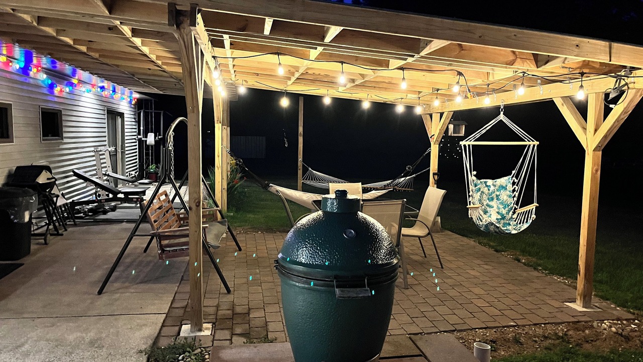 Photo of Patio Balcony in Paw Paw Lake