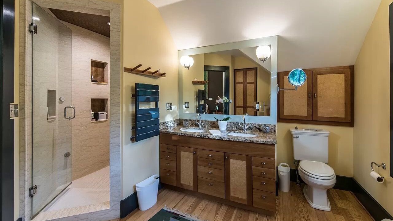 Photo of Bathroom in Whittier