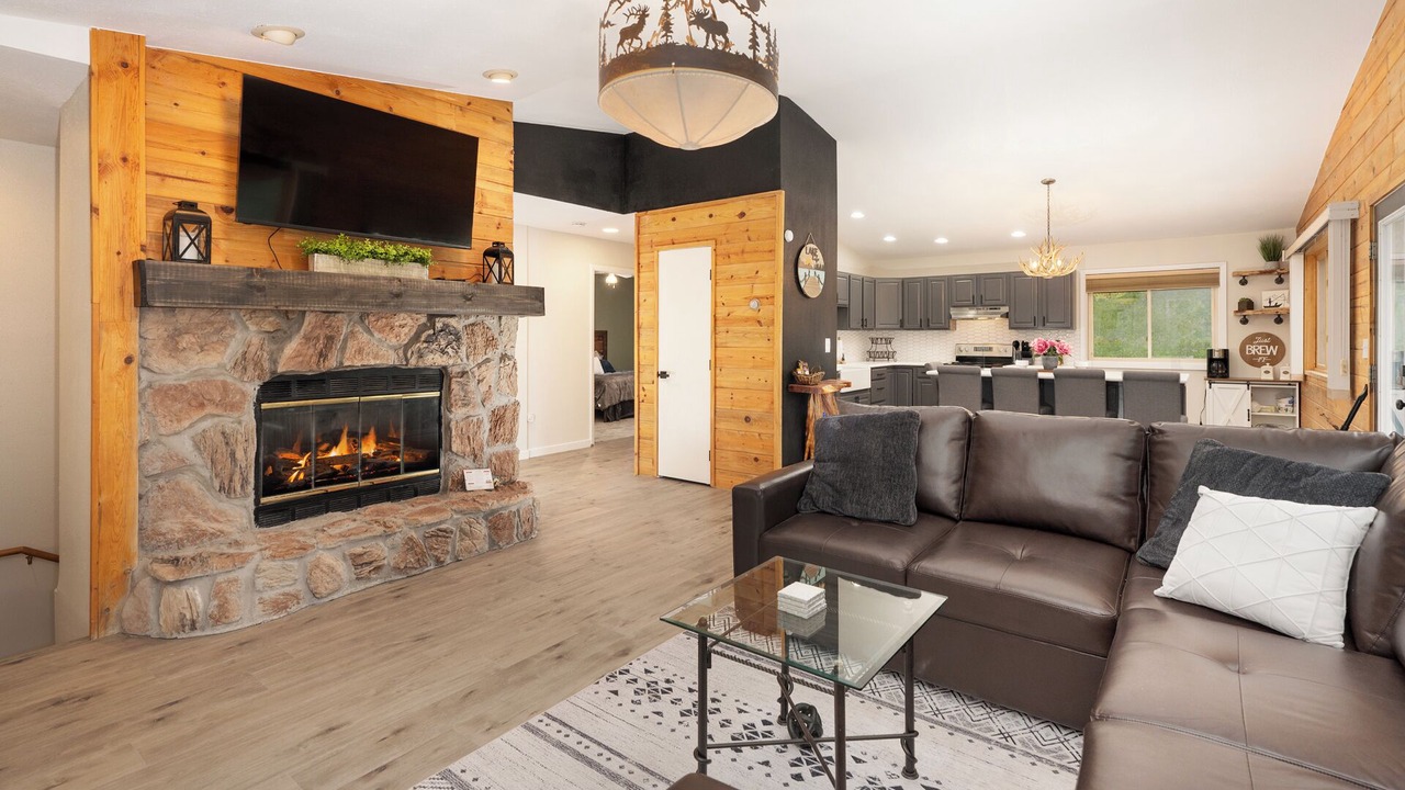 Photo of Livingroom in Grand Lake