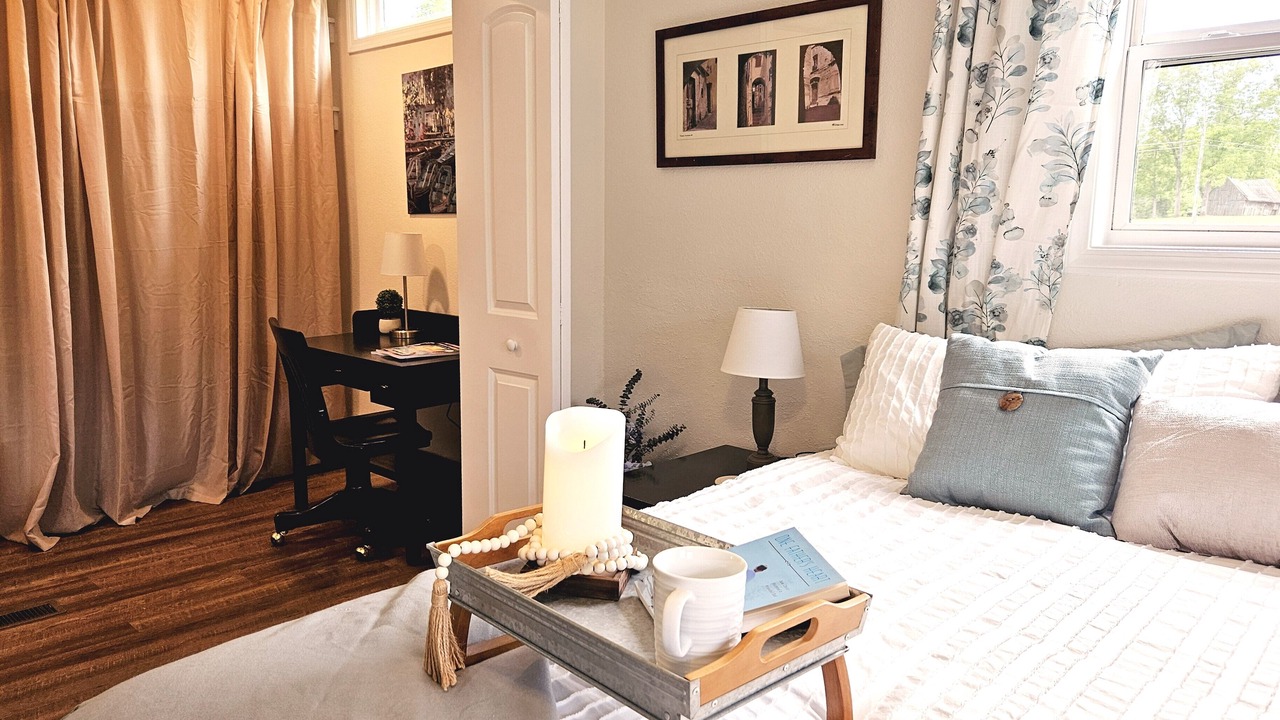 Photo of Bedroom in Crossville - Harriman