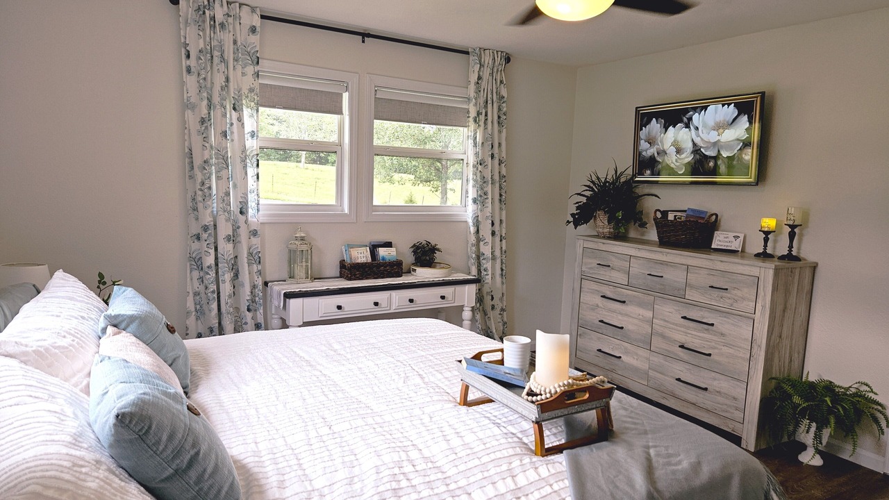 Photo of Bedroom in Crossville - Harriman