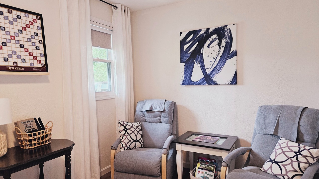 Photo of Livingroom in Crossville - Harriman
