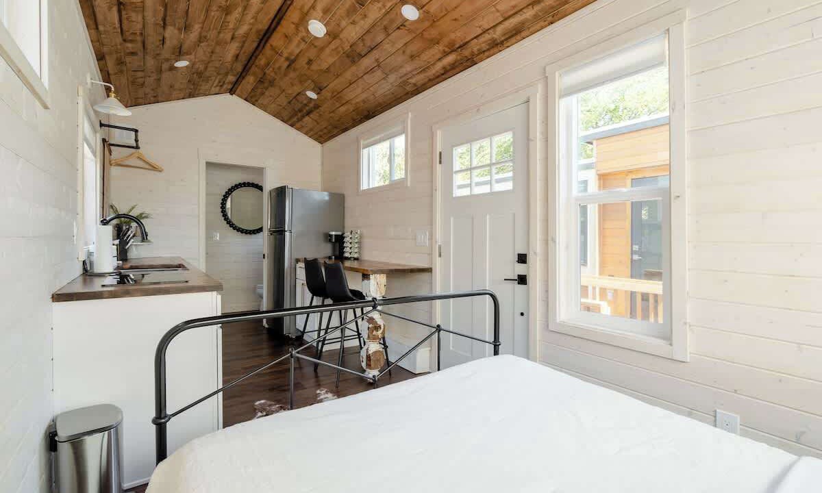Photo of Bedroom in Alberta Arts District