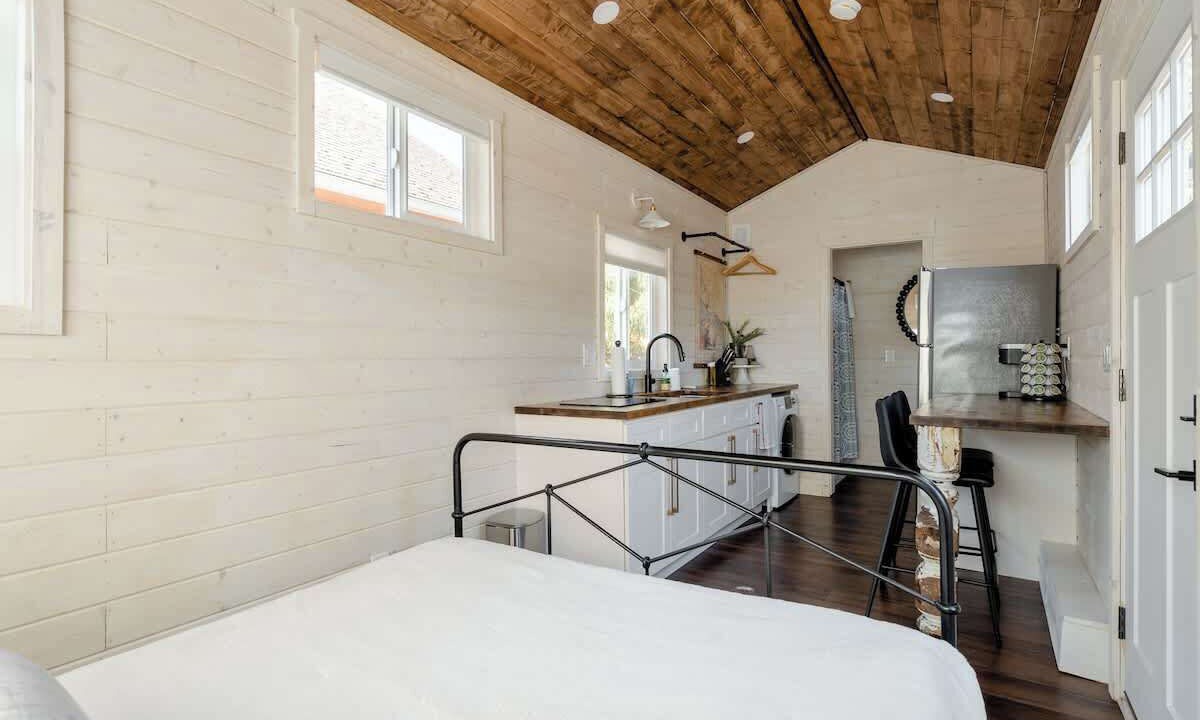 Photo of Bedroom in Alberta Arts District