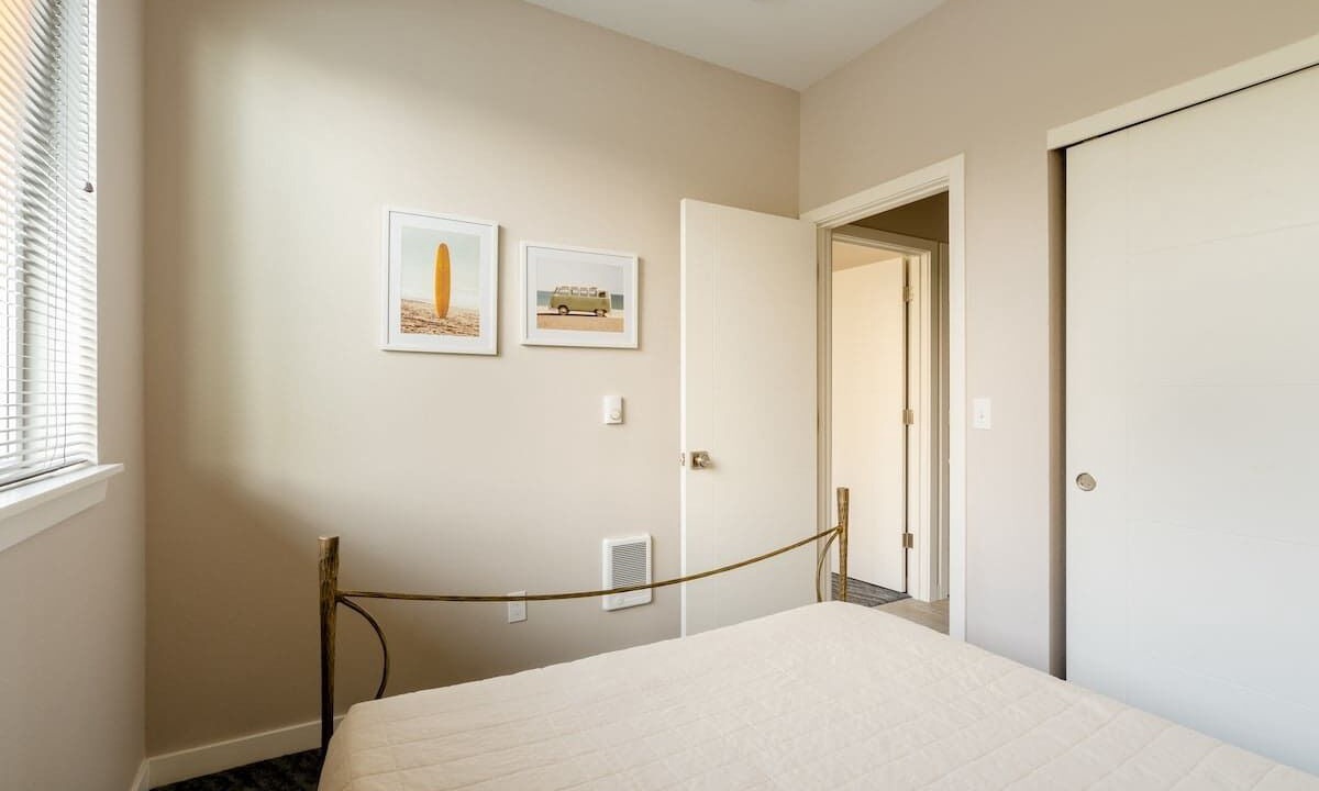 Photo of Bedroom in Hosford-Abernethy