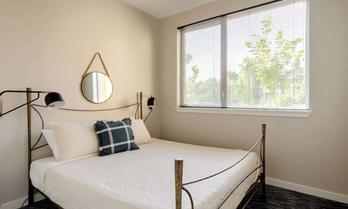 Photo of Bedroom in Hosford-Abernethy