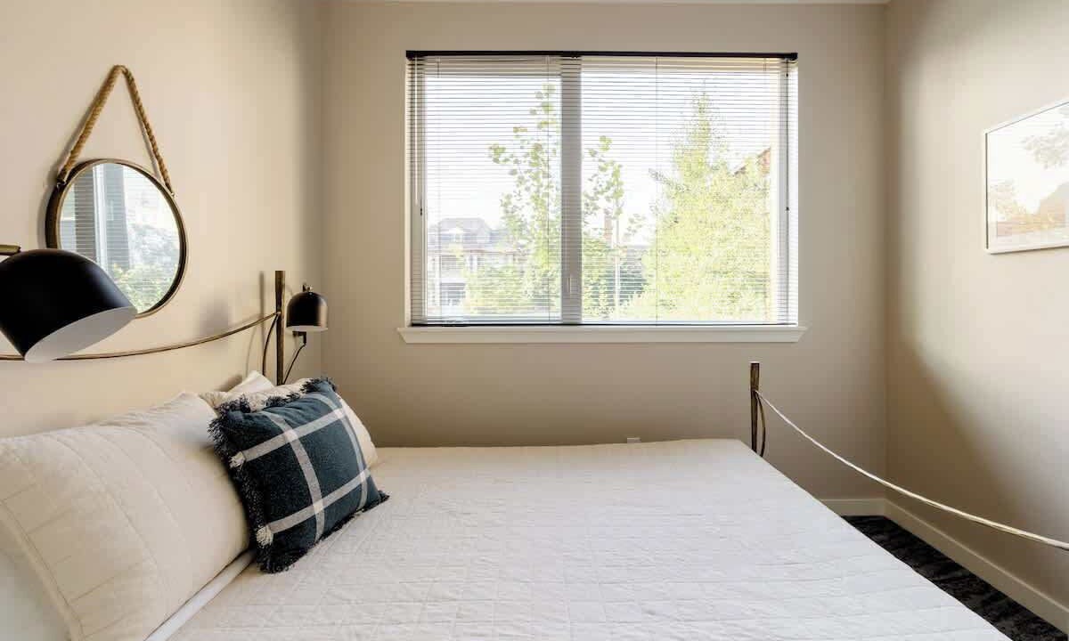 Photo of Bedroom in Hosford-Abernethy