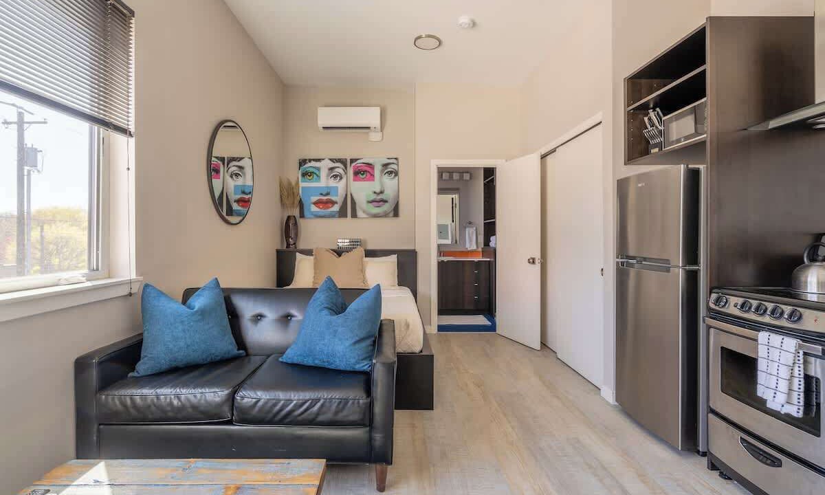 Photo of Livingroom in Hosford-Abernethy