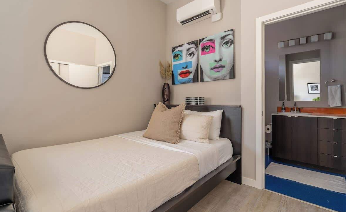 Photo of Bedroom in Hosford-Abernethy