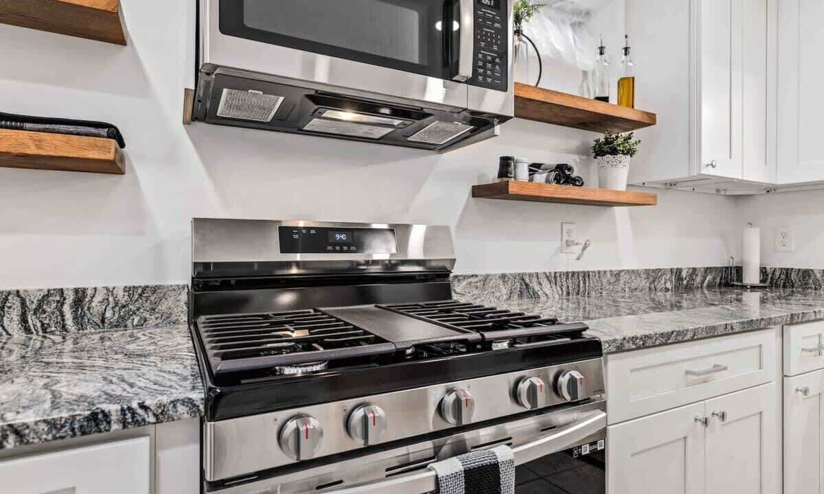 Photo of Kitchen in Edgewater